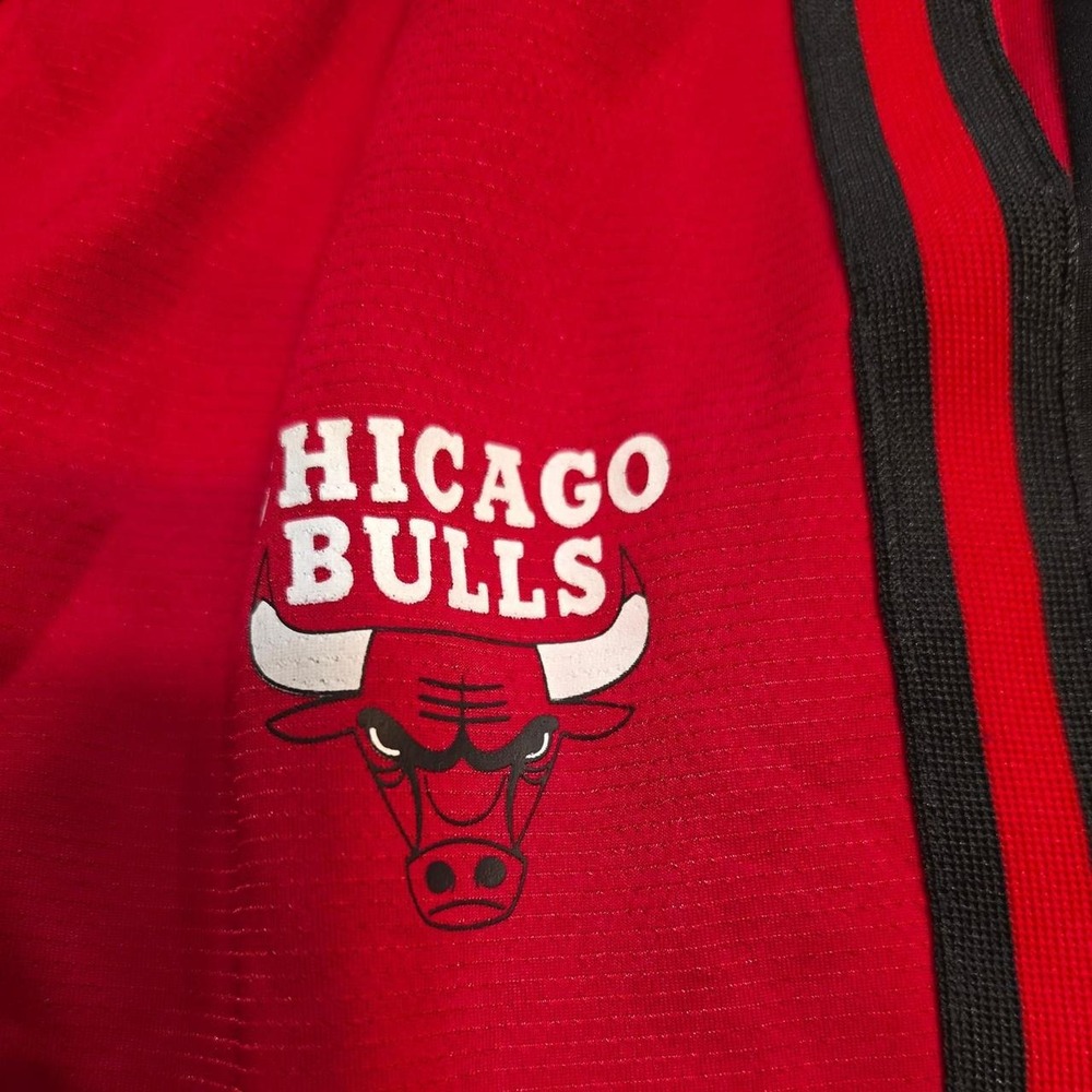 Chicago Bulls red sweatpants Boy, Size 8